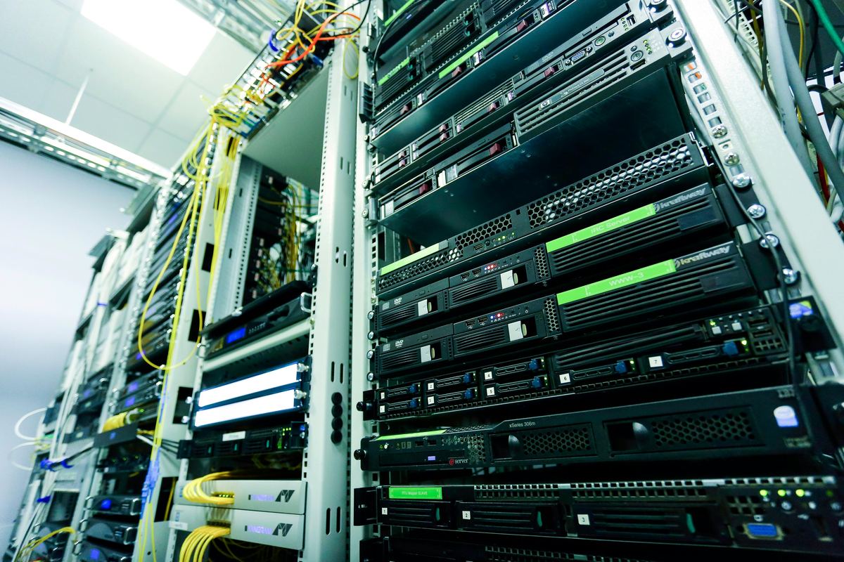 Virtualizáció és többplatformos adatközpont